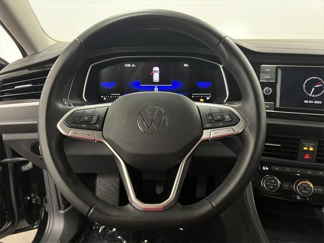Photo of 2024 Deep Black Pearl Volkswagen Jetta