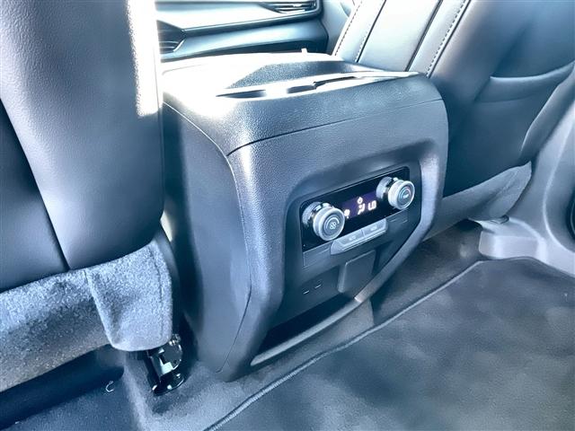 Photo of 2025 Summit White Buick Enclave
