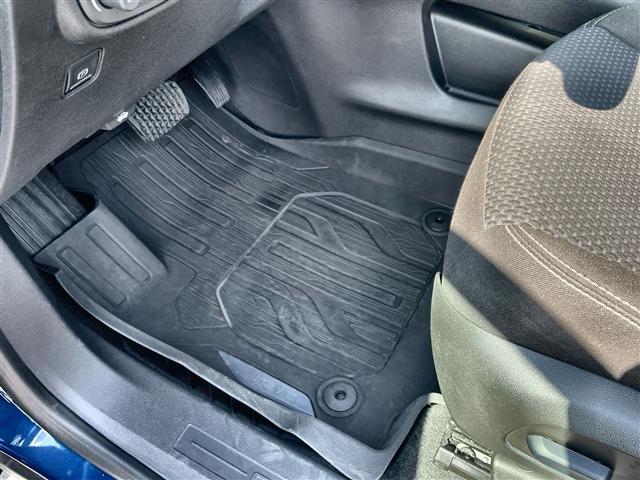Photo of 2023 Marine Metallic GMC Terrain