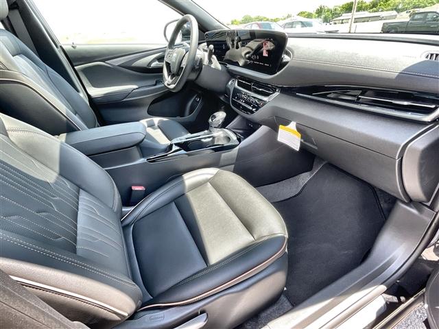 Photo of 2025 Ebony Twilight Metallic Buick Envista