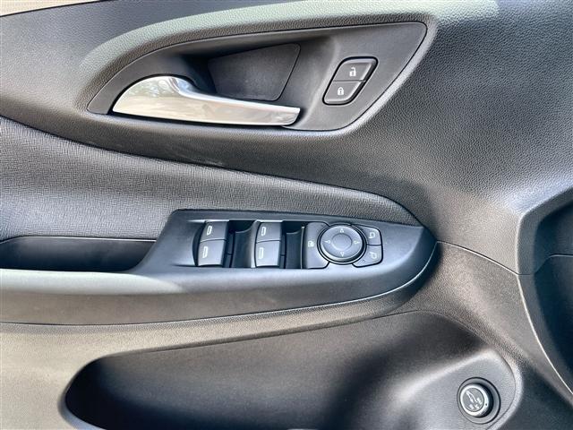 Photo of 2025 Ebony Twilight Metallic Buick Envista