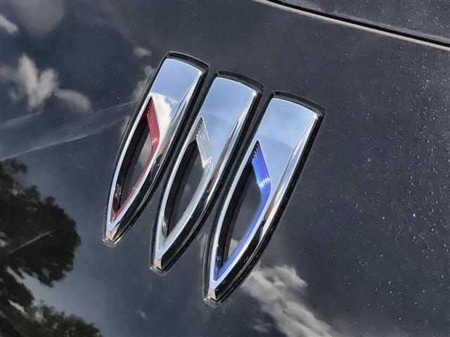 Photo of 2025 Ebony Twilight Metallic Buick Envista