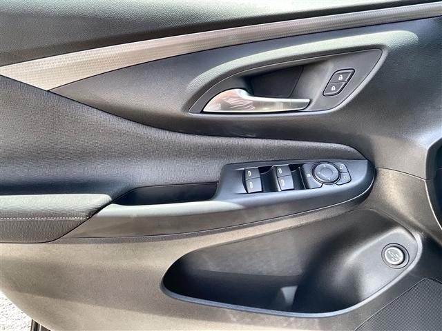 Photo of 2025 Ebony Twilight Metallic Buick Envista