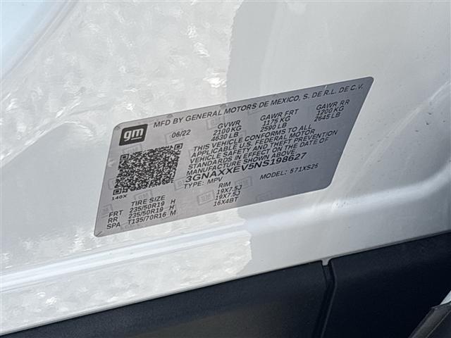 Photo of 2022 Iridescent Pearl Tricoat Chevrolet Equinox