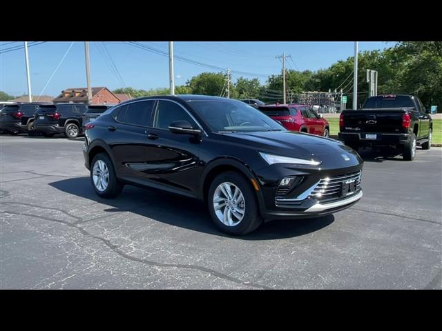 Photo of 2025 Ebony Twilight Metallic Buick Envista