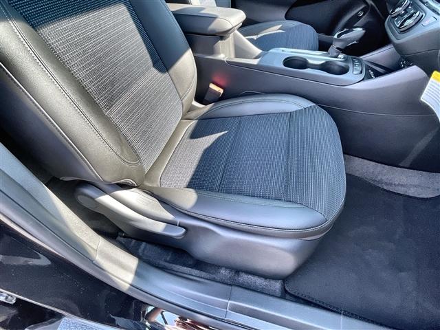 Photo of 2025 Ebony Twilight Metallic Buick Envista