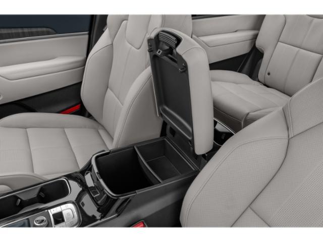 Photo of 2023 Ebony Black Kia Telluride