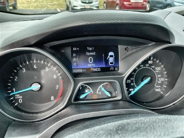 Photo of 2017 WHITE GOLD METALLIC Ford Escape