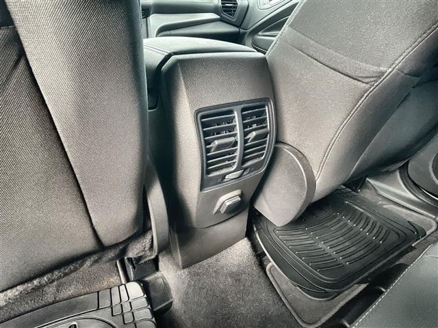 Photo of 2017 WHITE GOLD METALLIC Ford Escape