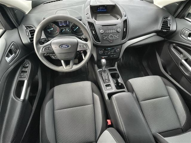 Photo of 2017 WHITE GOLD METALLIC Ford Escape