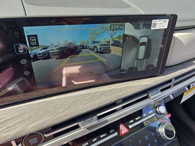 Photo of 2025 Shimmering Silver Hyundai SANTA FE