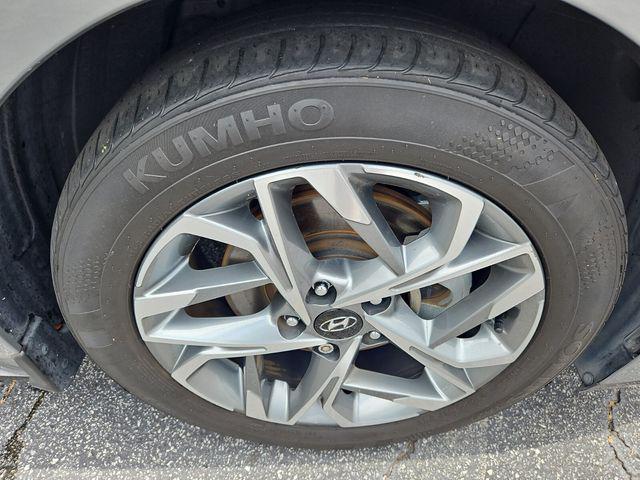 Photo of 2023 Hampton Gray Hyundai SONATA