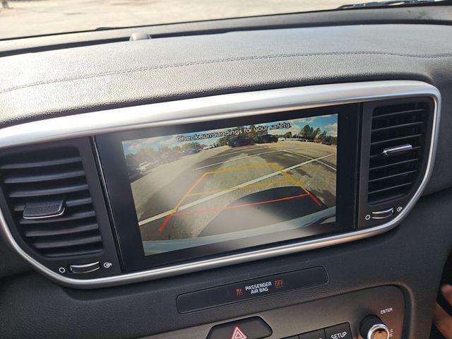Photo of 2022 Snow White Pearl Kia Sportage