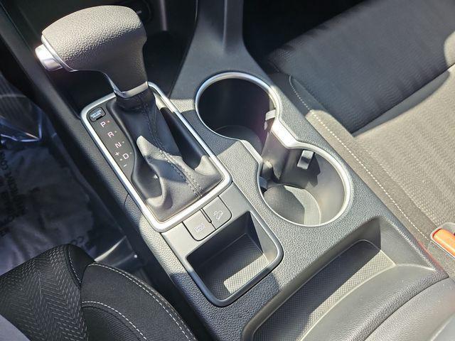Photo of 2022 Snow White Pearl Kia Sportage
