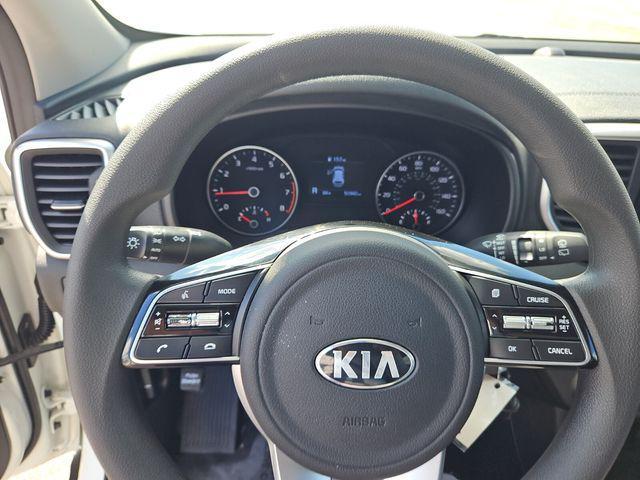 Photo of 2022 Snow White Pearl Kia Sportage