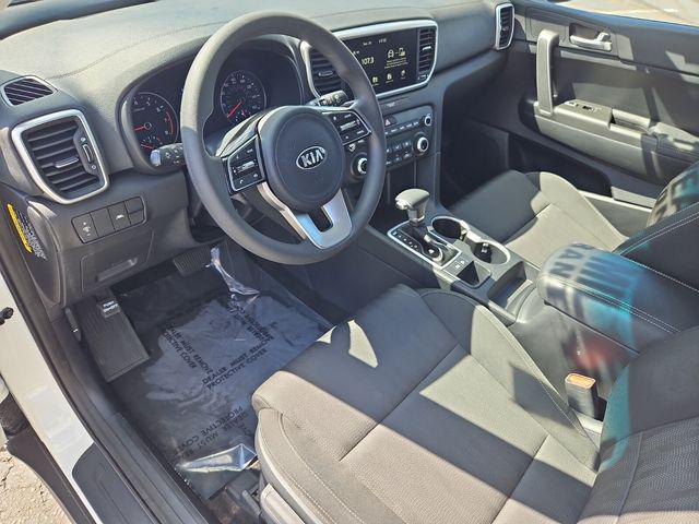 Photo of 2022 Snow White Pearl Kia Sportage