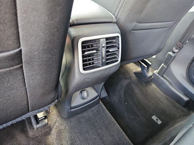Photo of 2022 Snow White Pearl Kia Sportage