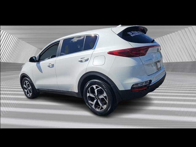 Photo of 2022 Snow White Pearl Kia Sportage