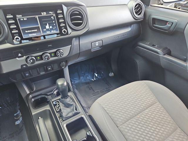 Photo of 2022 White Toyota Tacoma