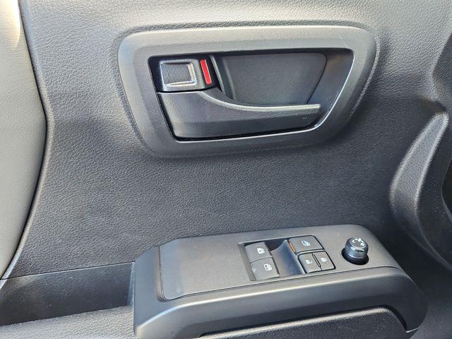 Photo of 2022 White Toyota Tacoma