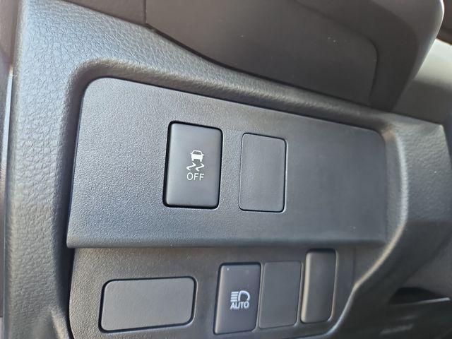 Photo of 2022 White Toyota Tacoma