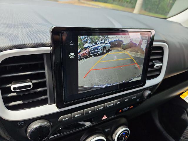 Photo of 2025 Lunar White w/Black Roof Hyundai VENUE