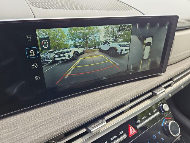 Photo of 2025 Phantom Black Hyundai SANTA FE HEV