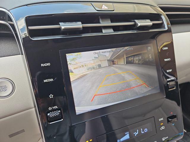 Photo of 2023 Shimmering Silver Hyundai TUCSON
