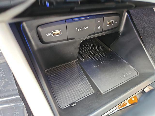Photo of 2023 Shimmering Silver Hyundai TUCSON