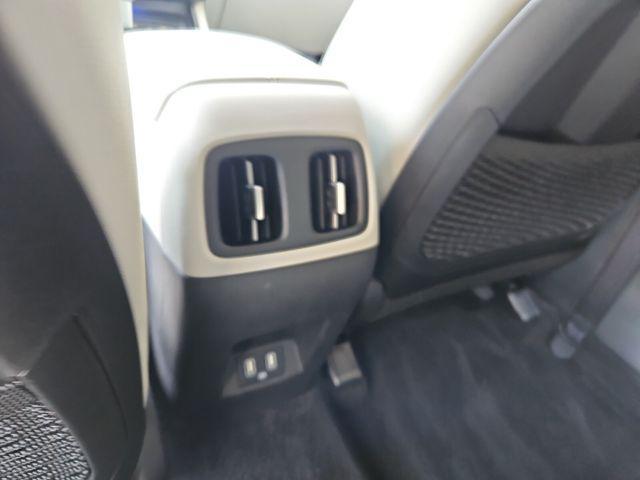 Photo of 2023 Shimmering Silver Hyundai TUCSON