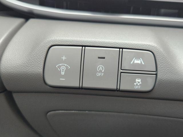Photo of 2023 Onyx Black Hyundai ELANTRA
