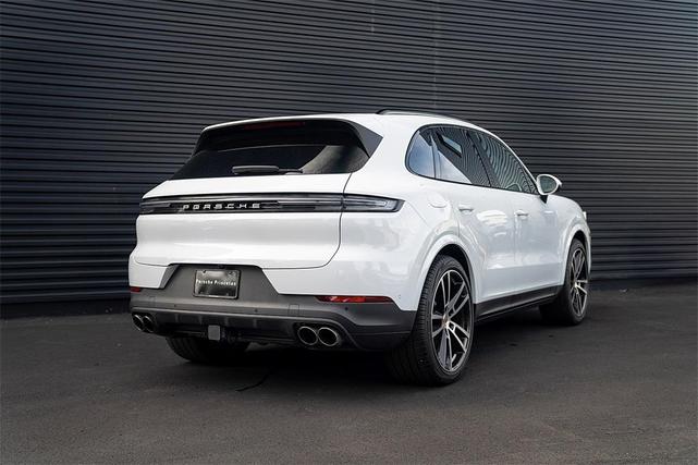 Photo of 2025 Carrara White Metallic Porsche Cayenne