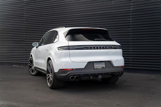 Photo of 2025 Carrara White Metallic Porsche Cayenne