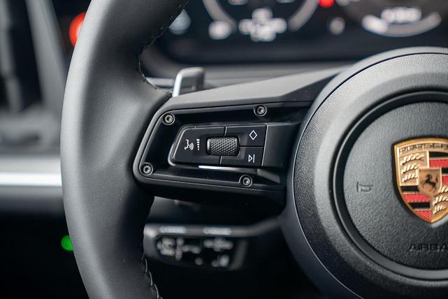 Photo of 2025 White Porsche Cayenne