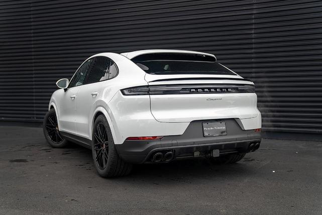Photo of 2025 White Porsche Cayenne