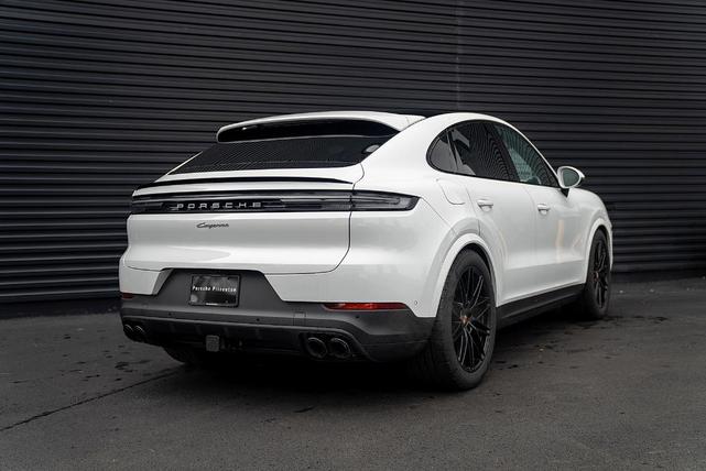Photo of 2025 White Porsche Cayenne