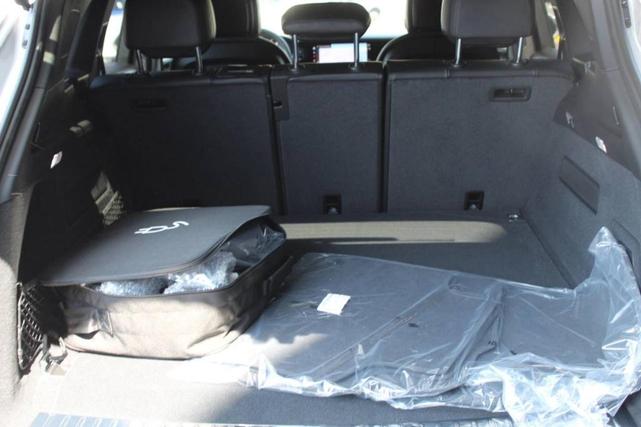 Photo of 2025 Gray Porsche Cayenne