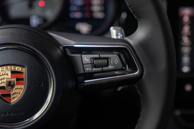 Photo of 2025 Gray Porsche Macan