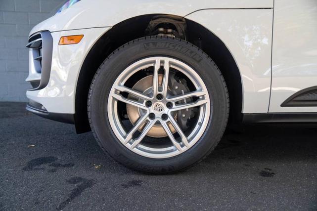 Photo of 2026 White Porsche Macan