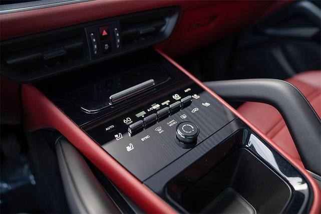 Photo of 2025 Chalk Porsche Cayenne