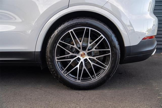 Photo of 2025 Chalk Porsche Cayenne