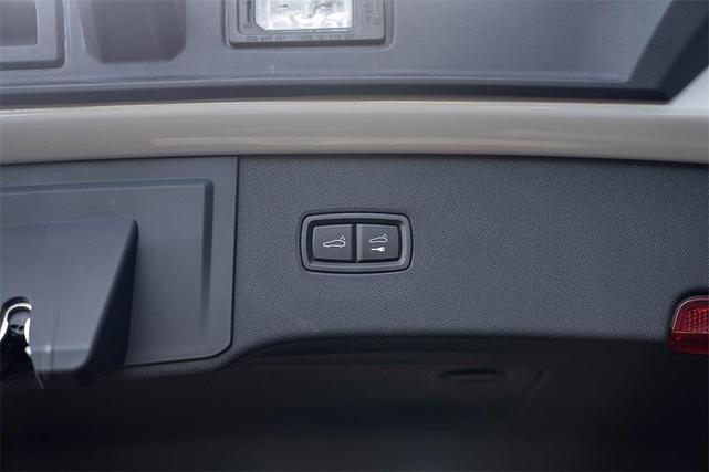Photo of 2025 Chalk Porsche Cayenne