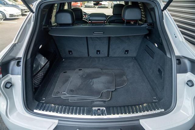 Photo of 2025 Chalk Porsche Cayenne