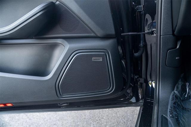 Photo of 2024 Black Porsche Macan