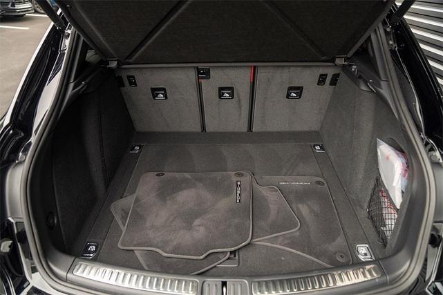 Photo of 2025 Black Porsche Macan