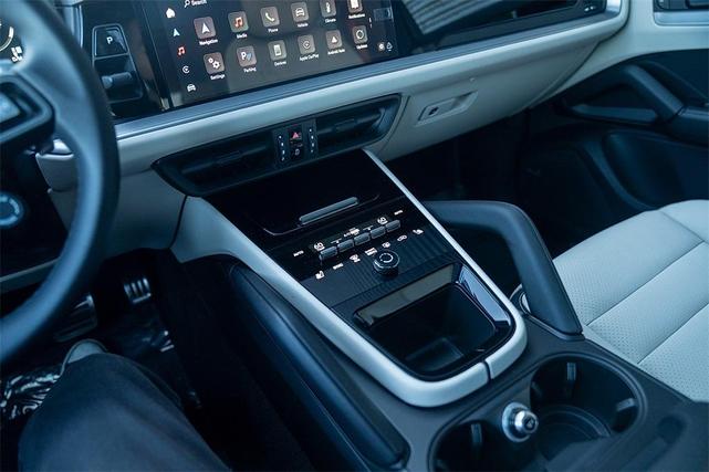 Photo of 2024 Chalk Porsche Cayenne