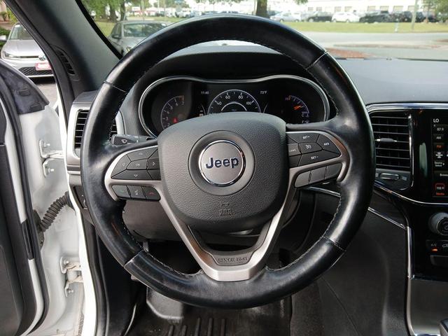 Photo of 2021 Bright White Clearcoat Jeep Grand Cherokee