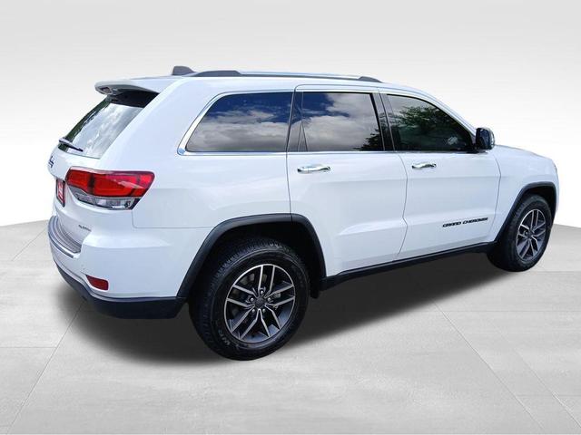 Photo of 2021 Bright White Clearcoat Jeep Grand Cherokee