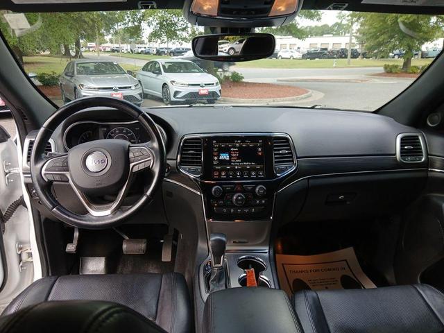 Photo of 2021 Bright White Clearcoat Jeep Grand Cherokee