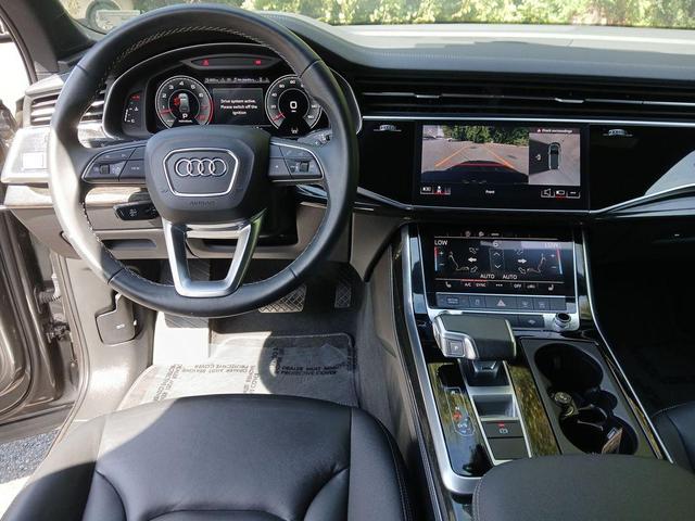 Photo of 2025 Samurai Gray Metallic Audi Q7